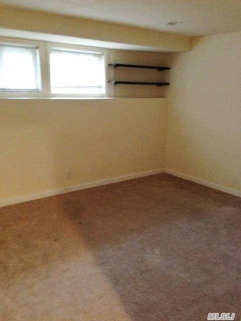 15 Burrwood Ct - Photo 3 of 8