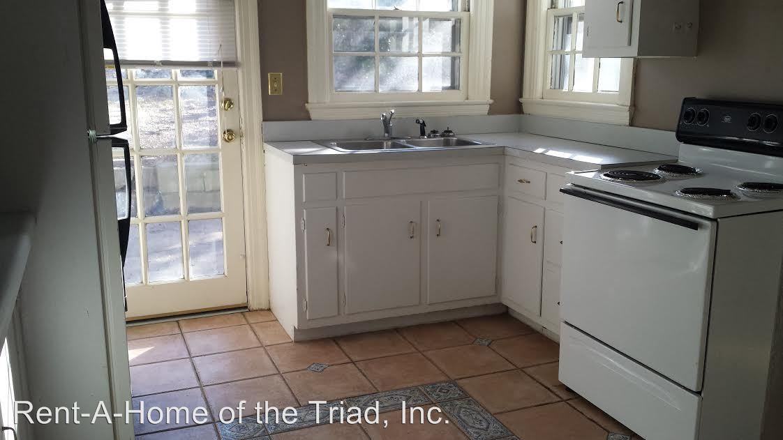 2029 Walker Ave - Photo 2 of 6