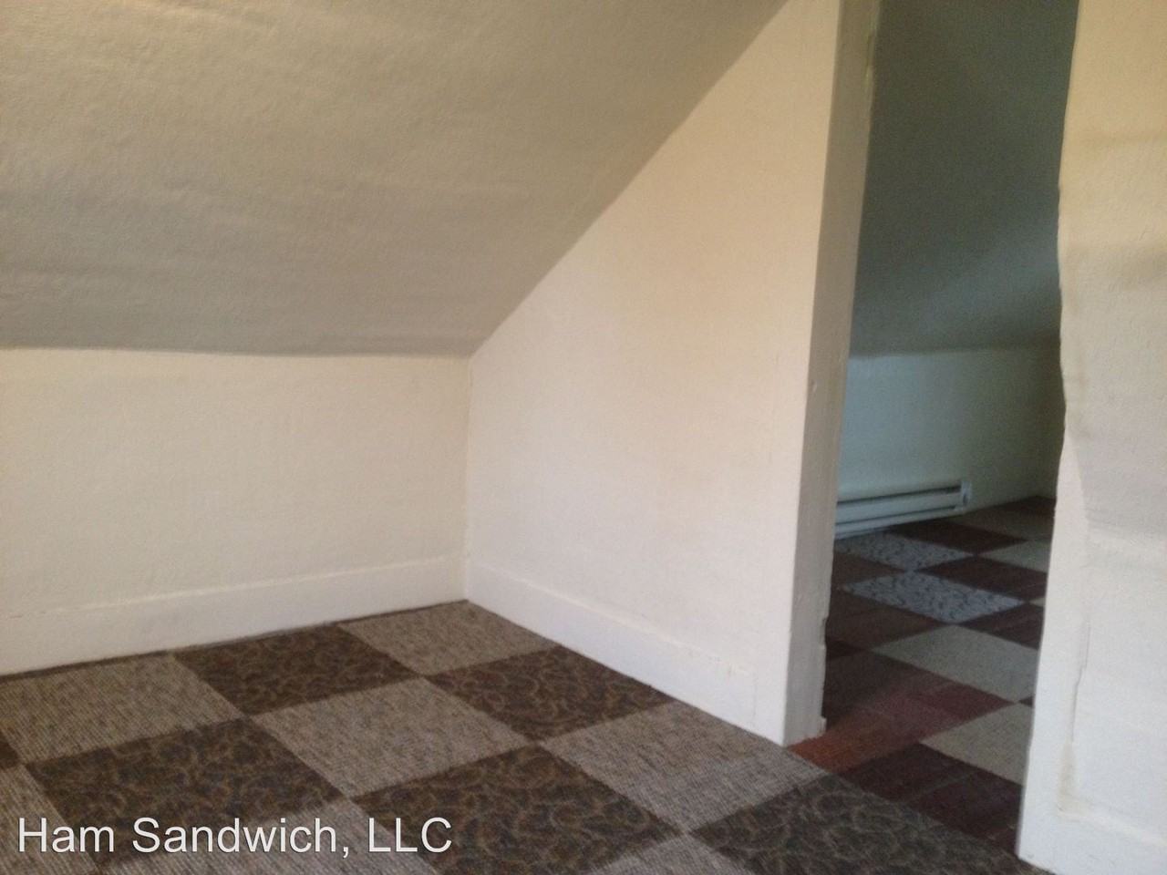 208 E 3rd St - Photo 3 of 7