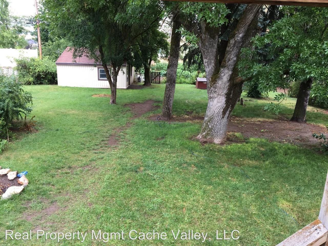 680 S 600 E - Photo 2 of 2