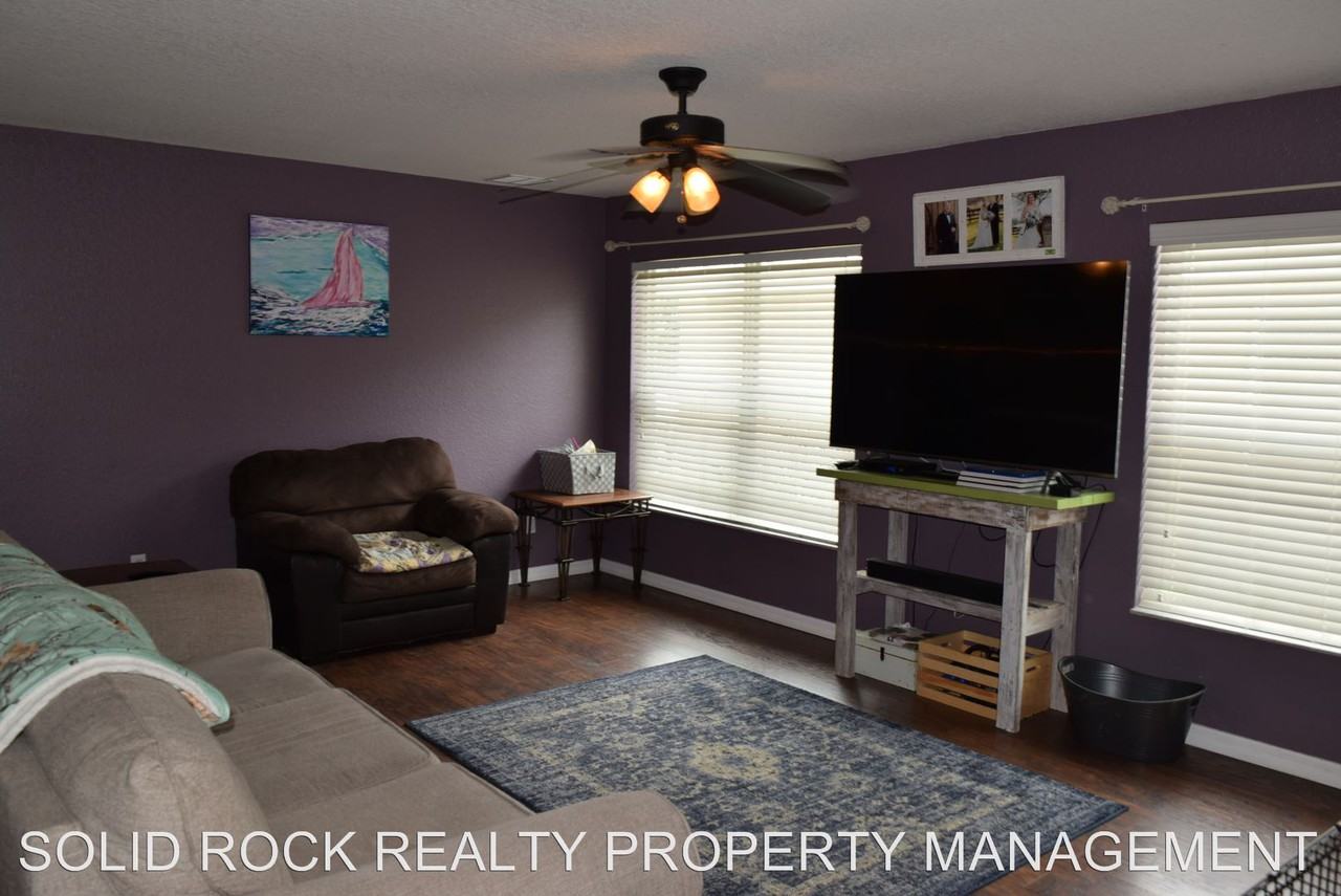 20824 Sullivan Ranch Blvd - Photo 2 of 16