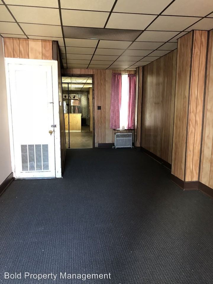 1122 Church St - Photo 3 of 8