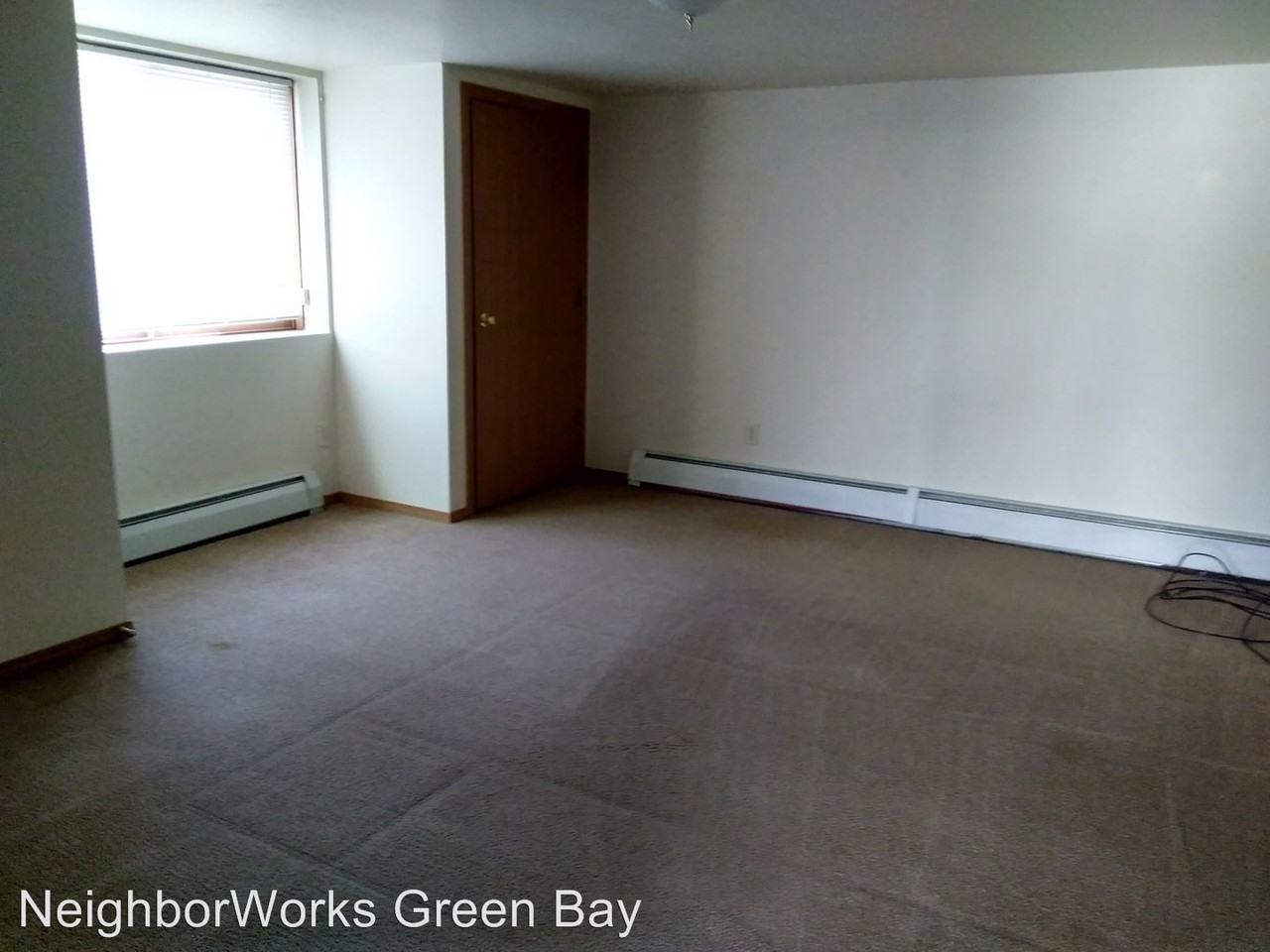 1838 Oakhill Dr - Photo 2 of 15