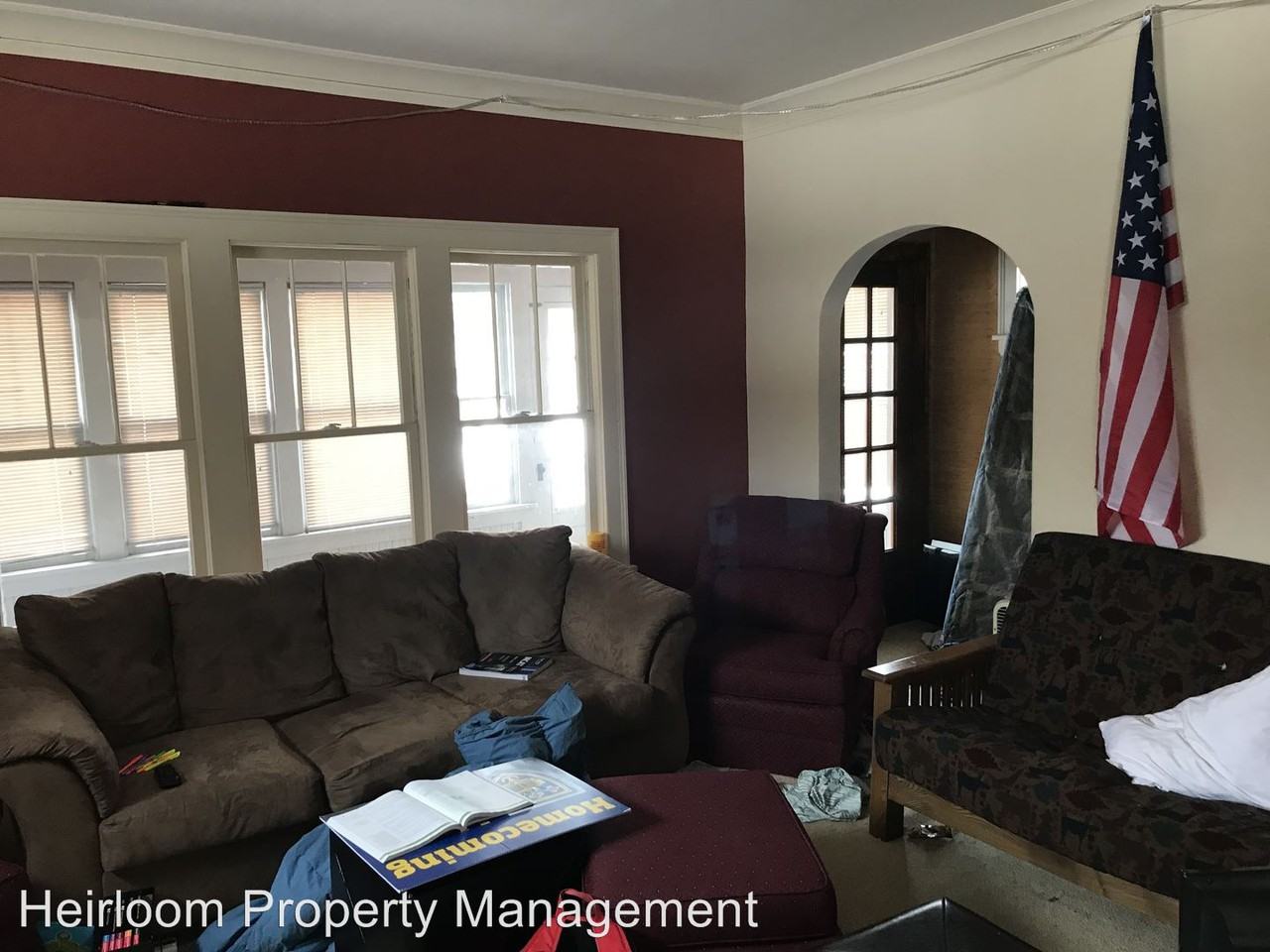 33 E Buffalo St - Photo 3 of 5