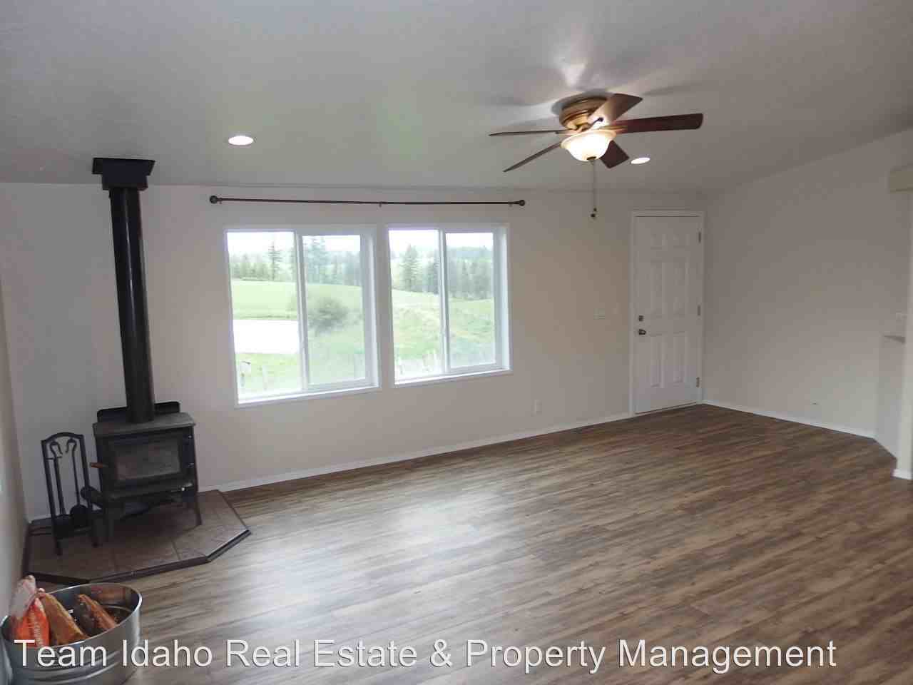 1008 Tamarack Rd - Photo 3 of 13