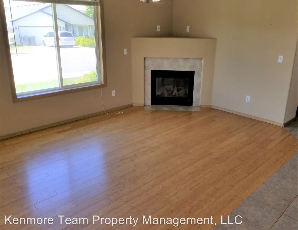 8015 Madeira Dr - Photo 3 of 8