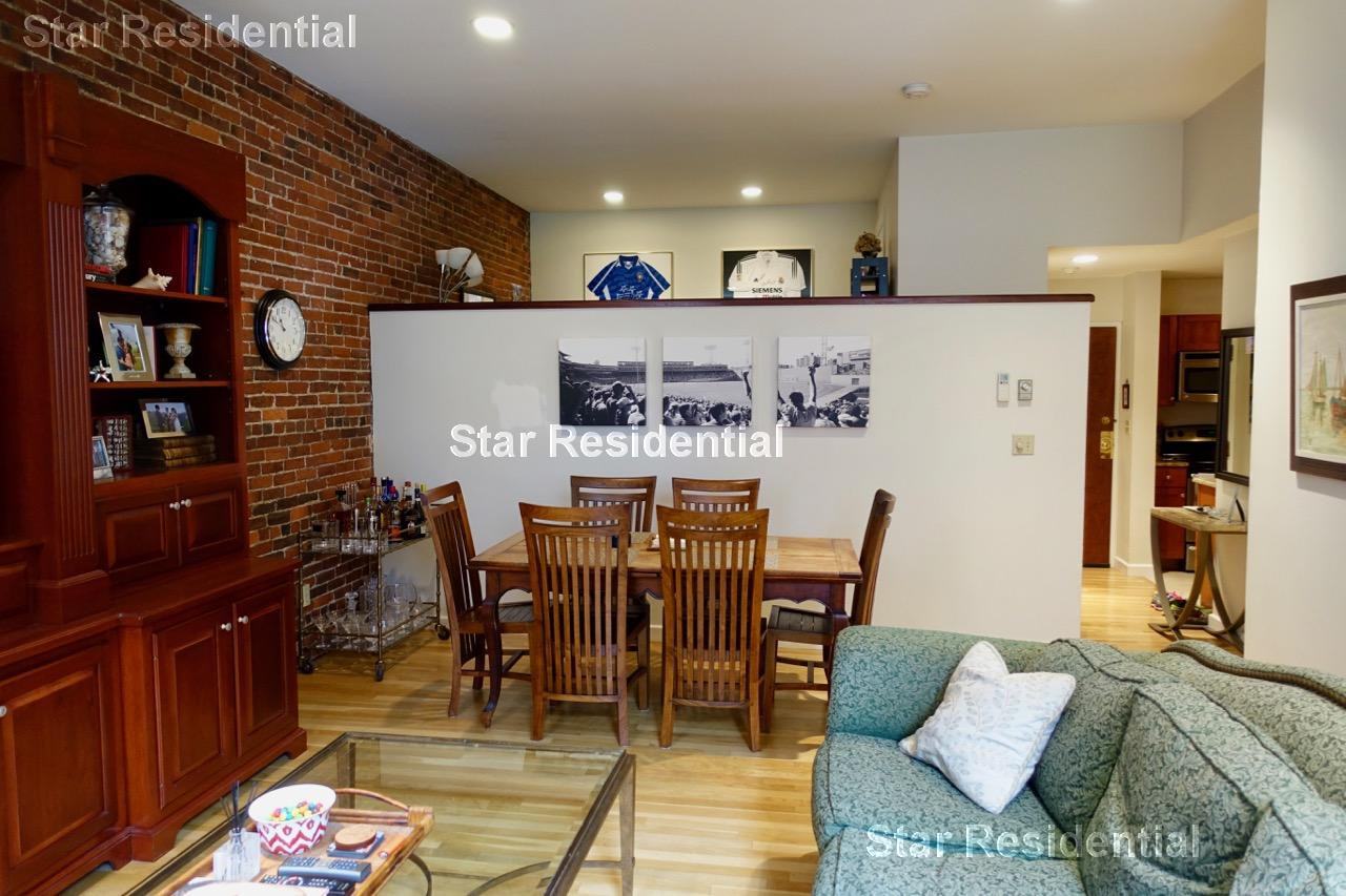 44 Saint Botolph Street #2D - Photo 2 of 12