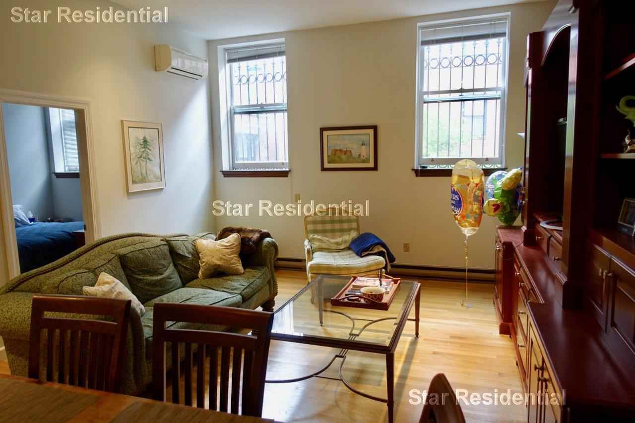 44 Saint Botolph Street #2D - Photo 3 of 12
