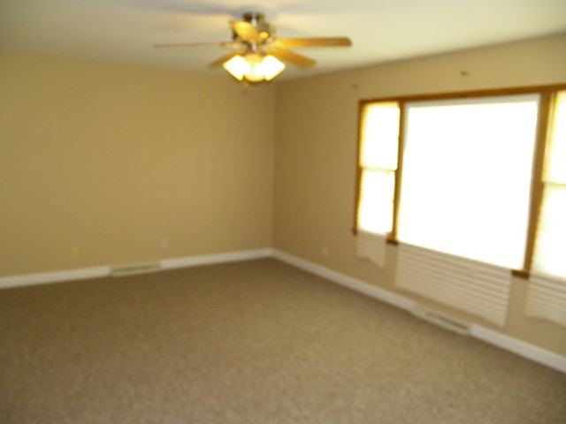 18931 Greenbay Ave - Photo 2 of 14