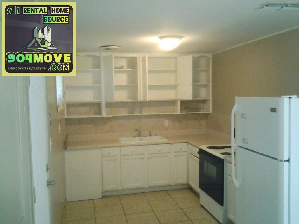 1537 Forest Hills Road - Photo 4 of 8