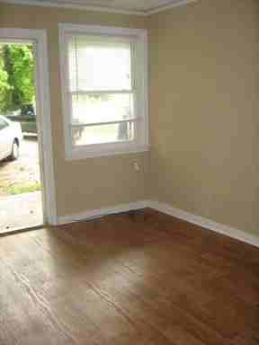 1315 Hendrix St - Photo 2 of 5