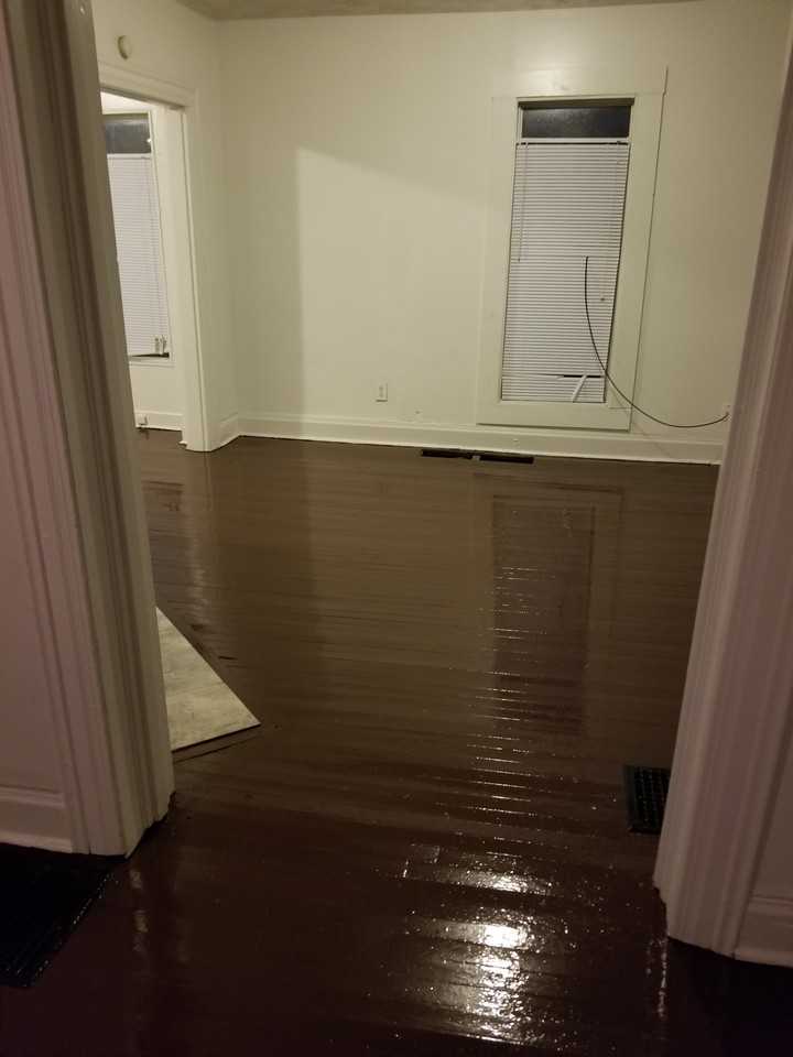 415 Groveland Avenue - Photo 3 of 4