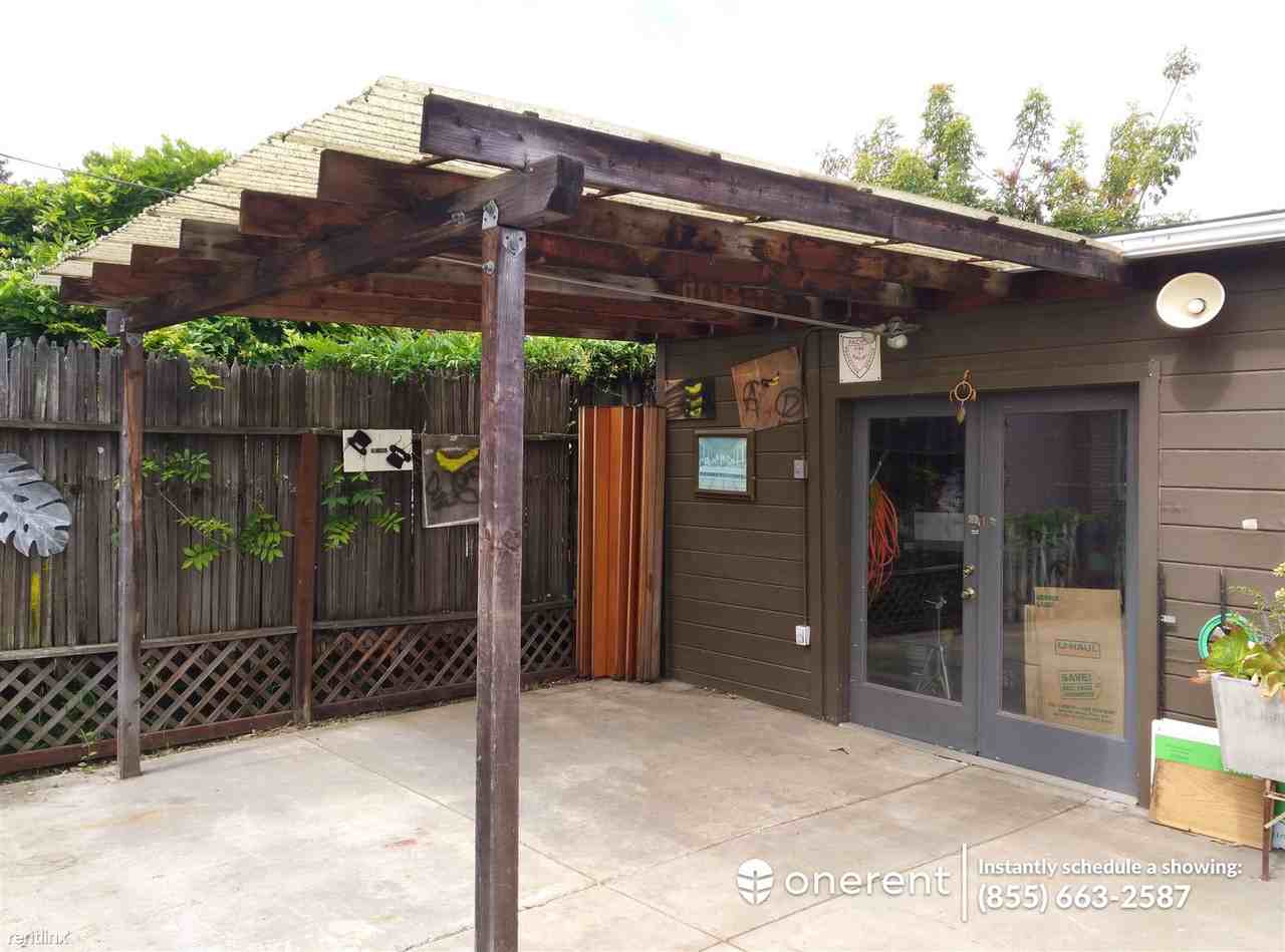 2861 Coolidge Ave - Photo 2 of 14