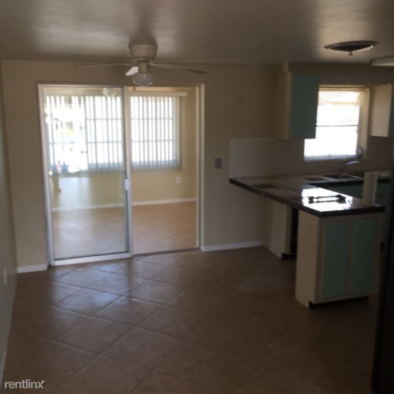 5033 Genesis Ave - Photo 3 of 7