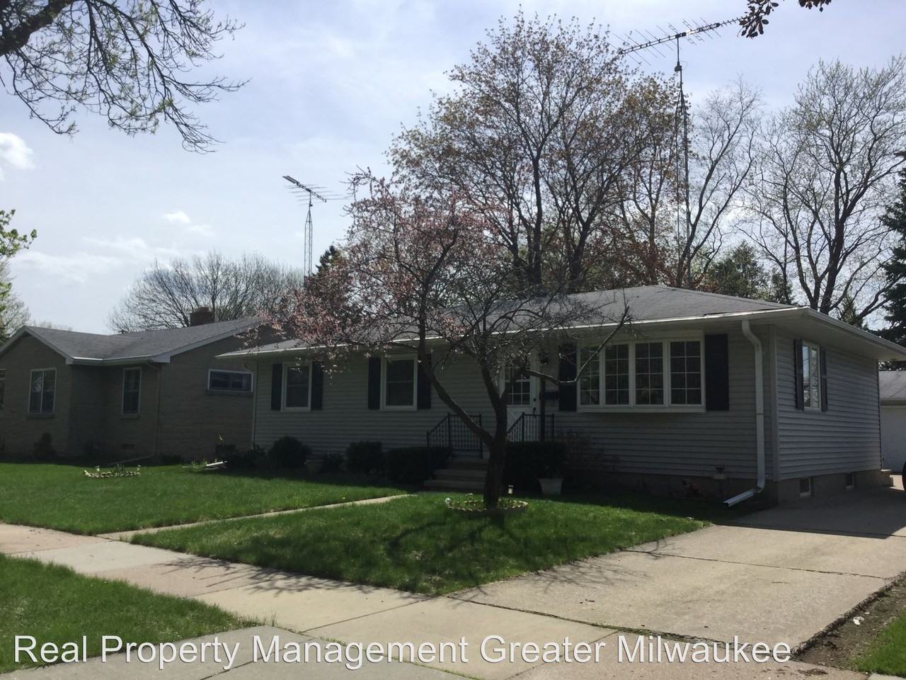 1623 Evans St - Photo 2 of 3