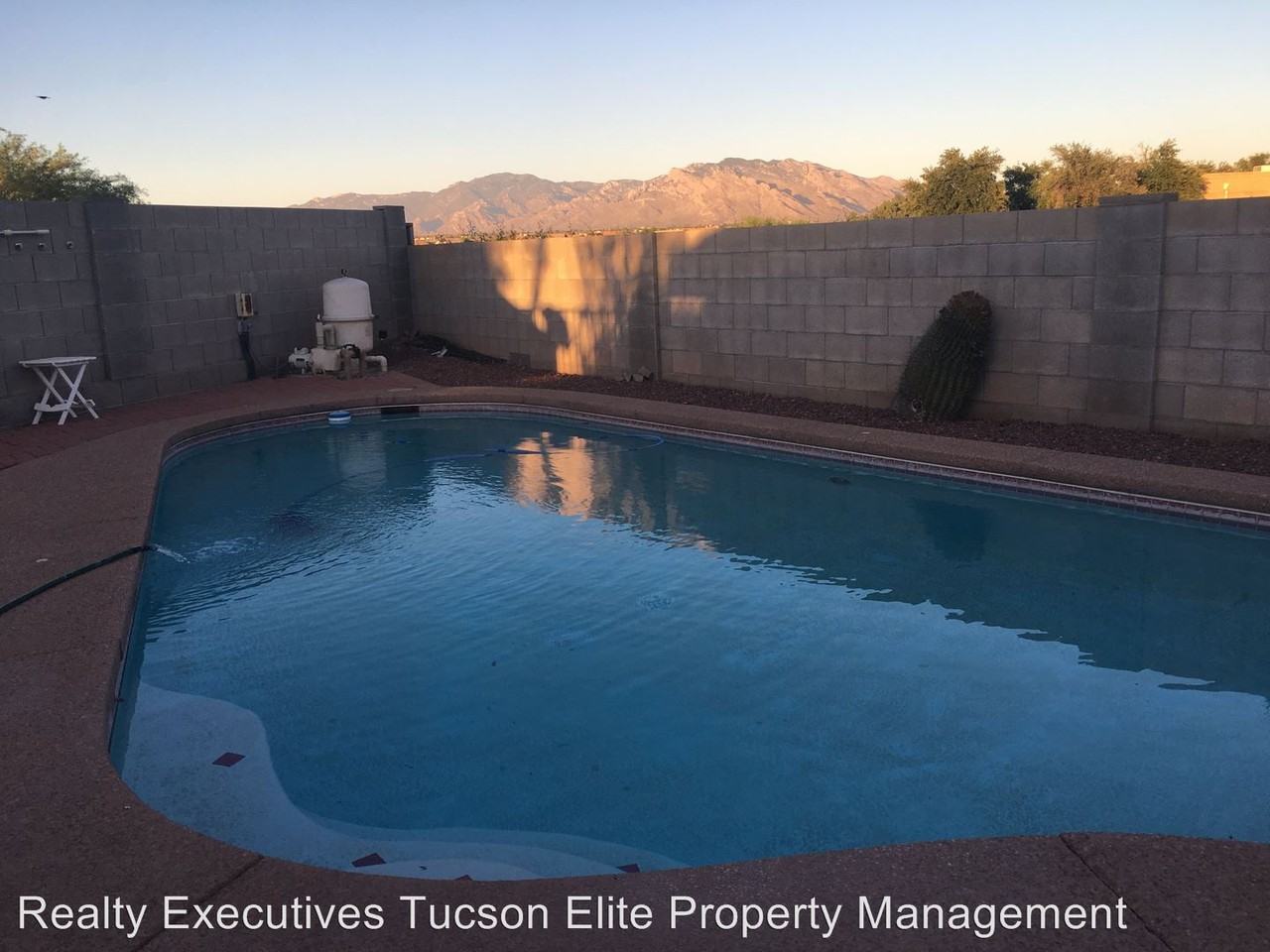 8305 N Solitude Way - Photo 2 of 8