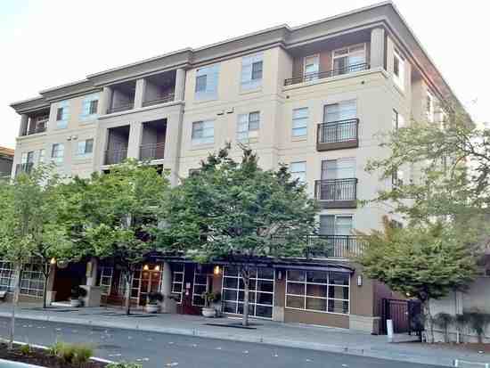 111 108th Ave. NE #A303