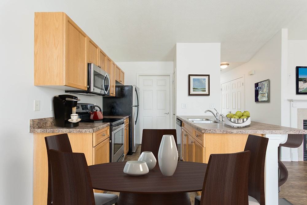 Avon Commons Apartments - Photo 2 of 15