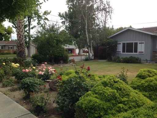 702 Broadmoor Dr - Photo 2 of 27