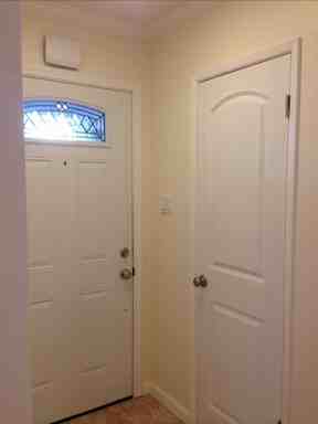 702 Broadmoor Dr - Photo 3 of 27