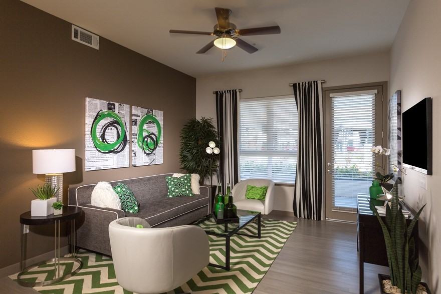 Anton 1101 - Photo 2 of 50