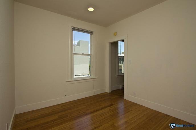435 Hayes St 36 - Photo 3 of 6