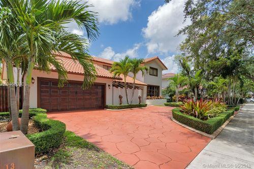 16820 NW 79th Ct - Photo 3 of 8