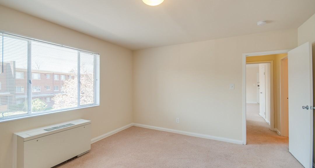 Park Shirlington Apartments - Photo 2 of 30