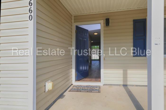 2660 Chatfield Dr - Photo 2 of 18