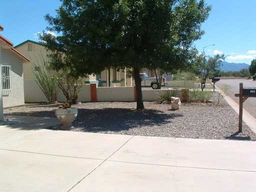 112 Arrowhead Dr - Photo 2 of 22