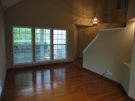 4620 Rolling Hills Dr - Photo 3 of 16