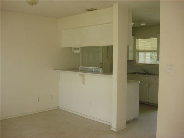 2129 Grayson Ave - Photo 3 of 5