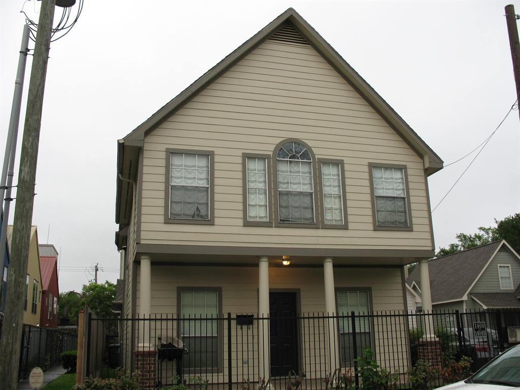 1404 Dennis St - Photo 2 of 12