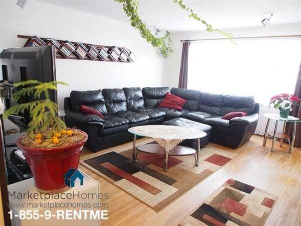 2101 Pine St - Photo 2 of 14