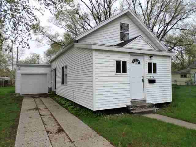 1224 Howard Ave - Photo 3 of 21