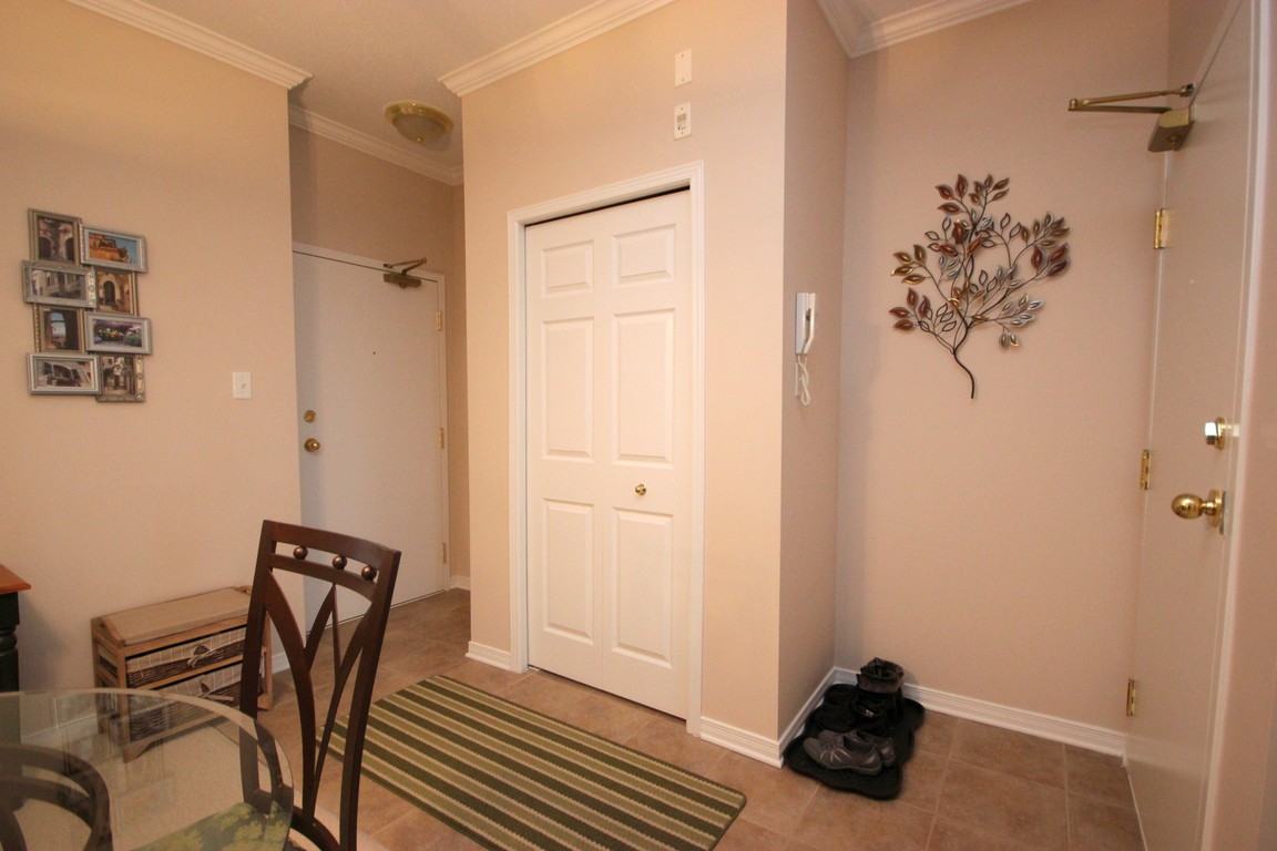 190 Rustic Hills Crescent Unit 7 - Photo 2 of 12