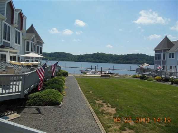 Tome's Landing - Photo 2 of 10