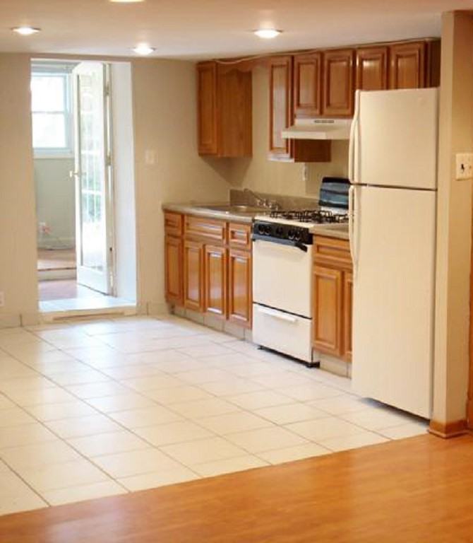 462 Sackett Street 1 - Photo 3 of 4