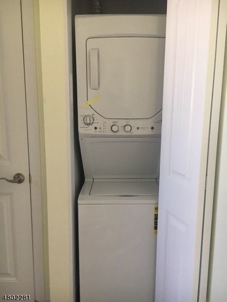 786 Summer Ave #802 - Photo 3 of 5