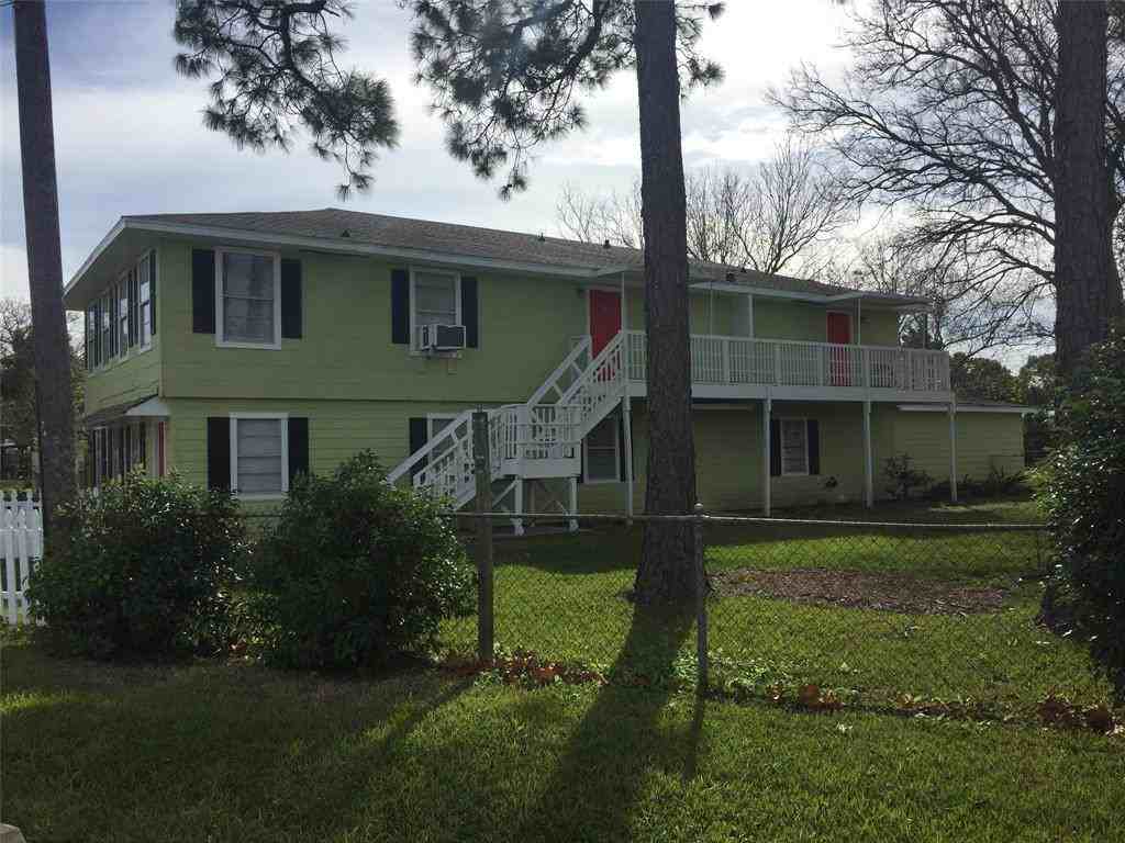 4732 W Bayshore Dr - Photo 2 of 13