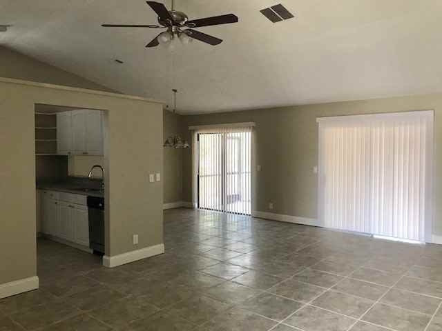 134 Timberline Dr - Photo 2 of 25