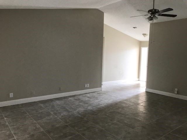 134 Timberline Dr - Photo 3 of 25
