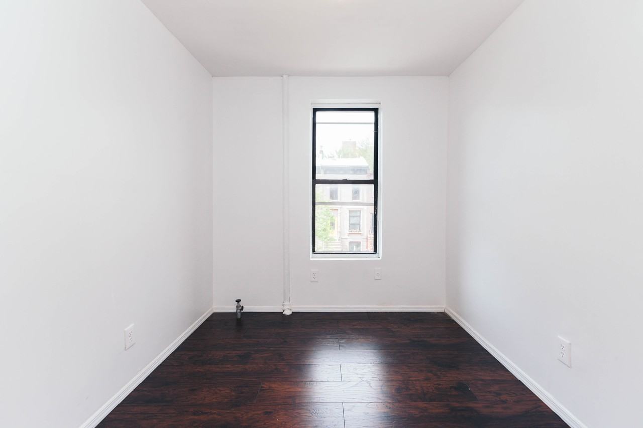 318 Hart Street #34JJ