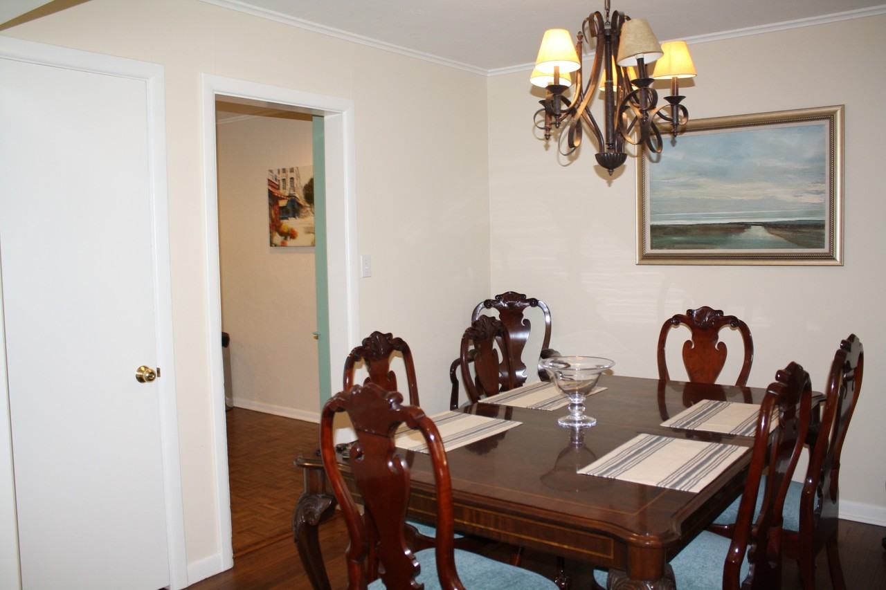 1112 Belford Ave - Photo 3 of 30