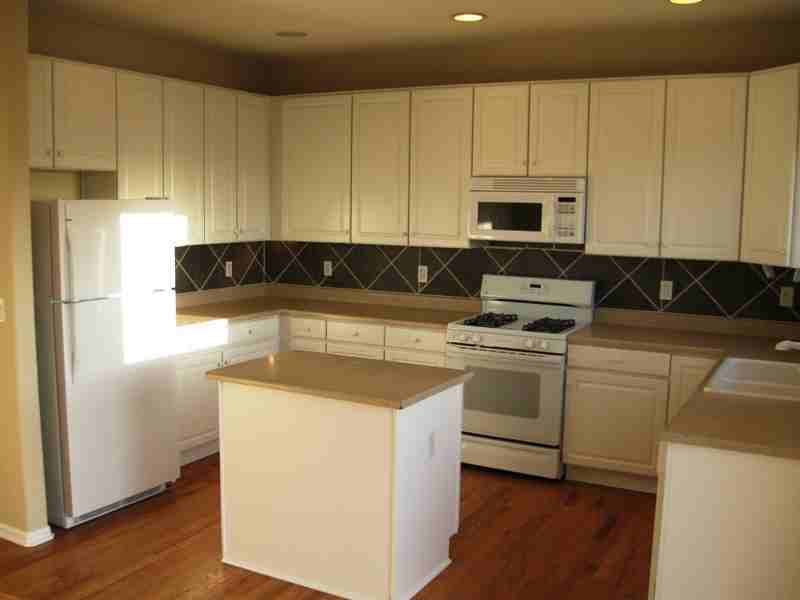 19122 E Crestridge Cir - Photo 2 of 5