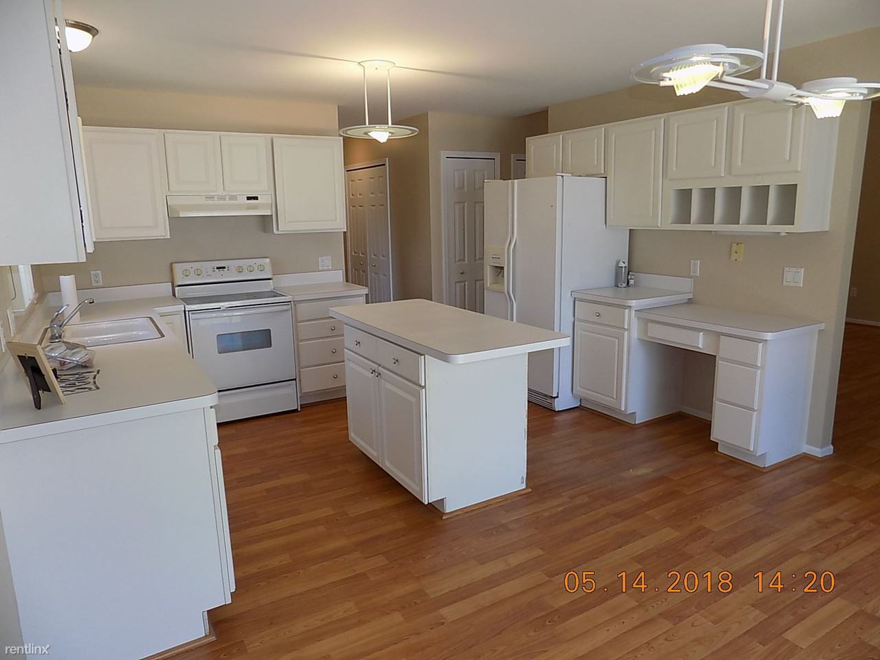 3084 Frankton Dr - Photo 3 of 17
