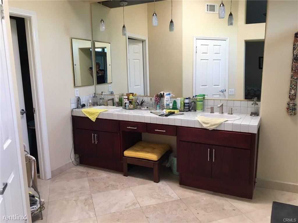 26832 Bridlewood Dr - Photo 2 of 20