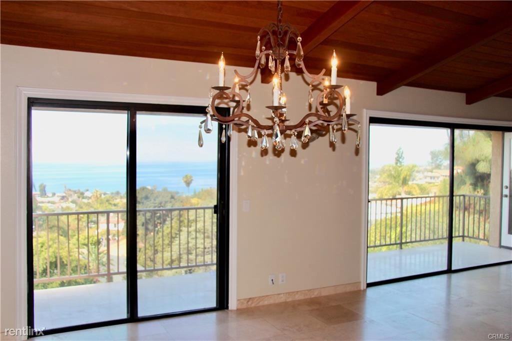 1017 Skyline Dr - Photo 3 of 25