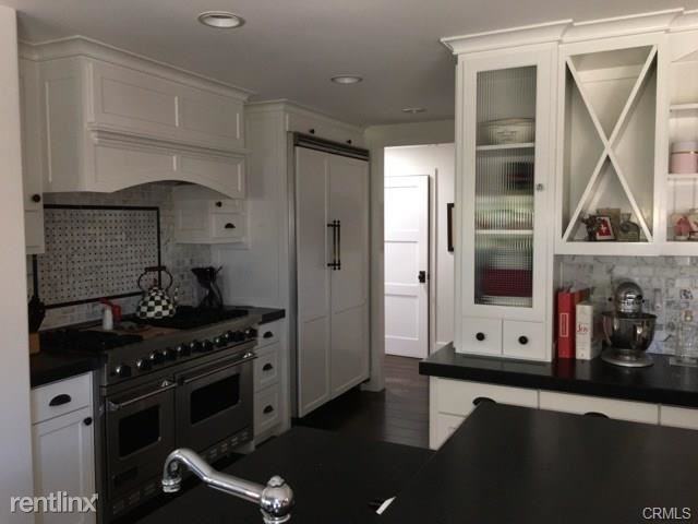 1501 Kathleen Ln - Photo 3 of 16