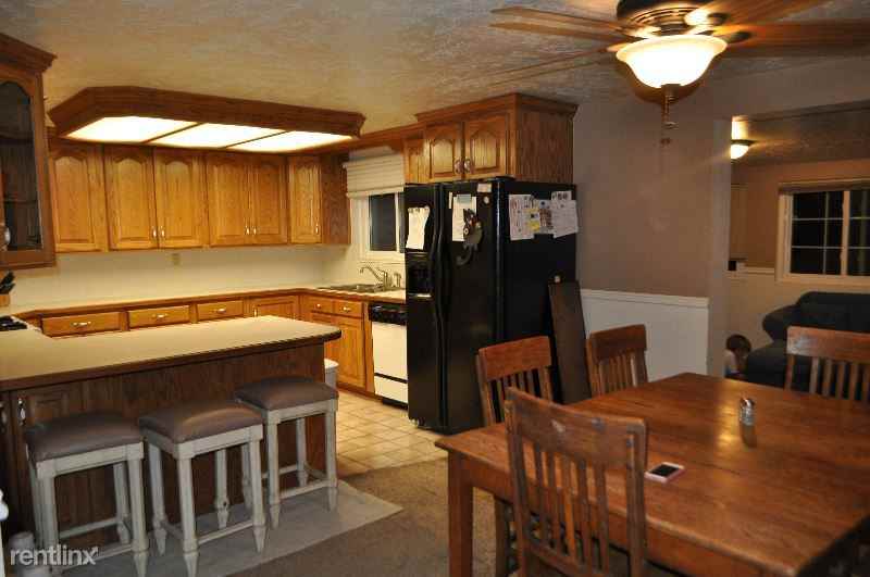 468 S 1600 W St - Photo 2 of 7